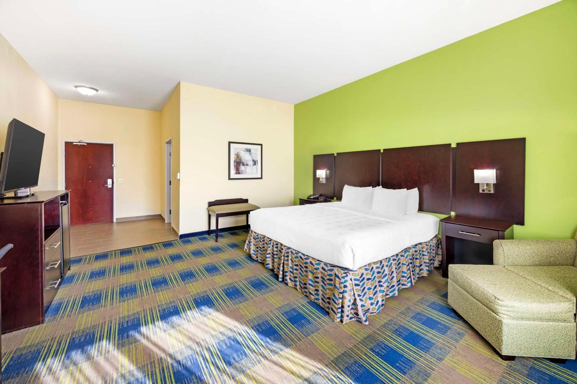 Best Western Plus Pratt Buitenkant foto