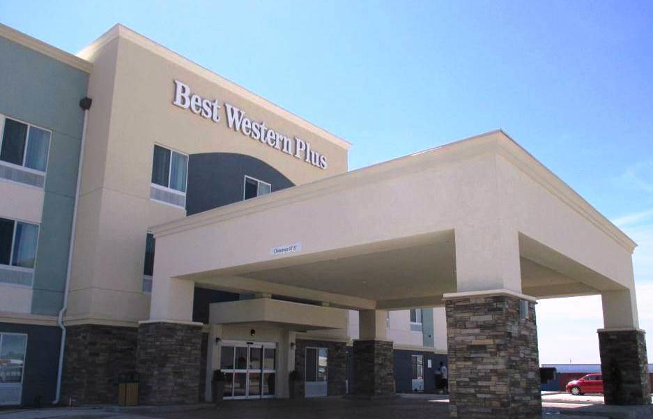 Best Western Plus Pratt Buitenkant foto