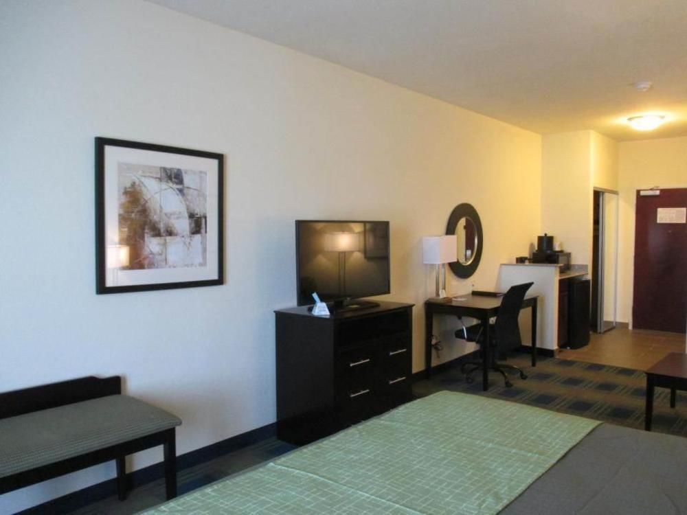 Best Western Plus Pratt Buitenkant foto